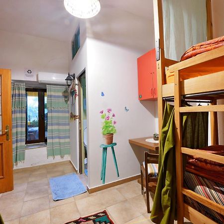 Mi Casa es Tu Casa - Shkodra Backpackers Hostel Exteriör bild