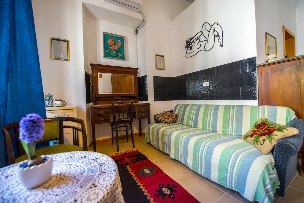 Mi Casa es Tu Casa - Shkodra Backpackers Hostel Exteriör bild